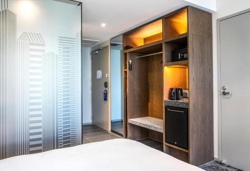 فندق Holiday Inn Express Melbourne Little Collins, An Ihg