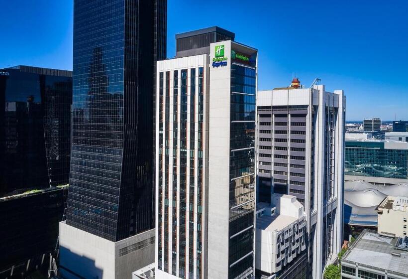 فندق Holiday Inn Express Melbourne Little Collins, An Ihg