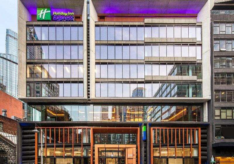 فندق Holiday Inn Express Melbourne Little Collins, An Ihg