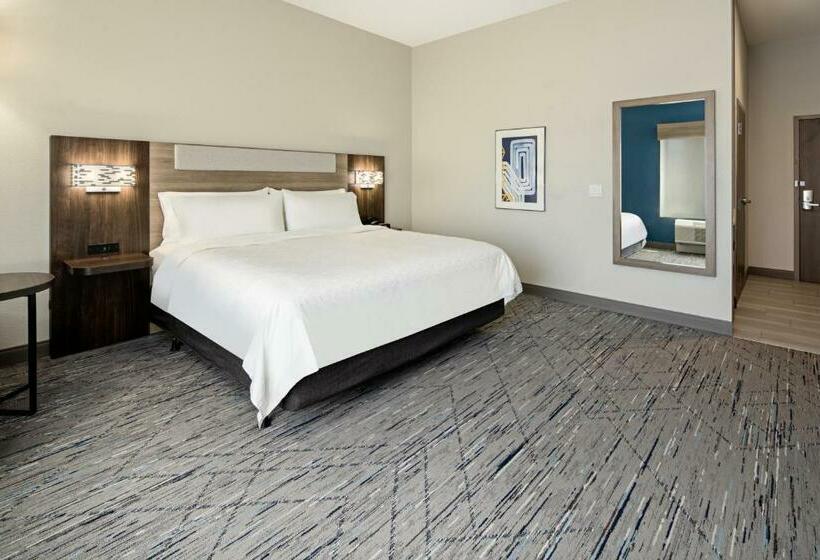Отель Holiday Inn Express & Suites Palm Desert   Millennium, An Ihg