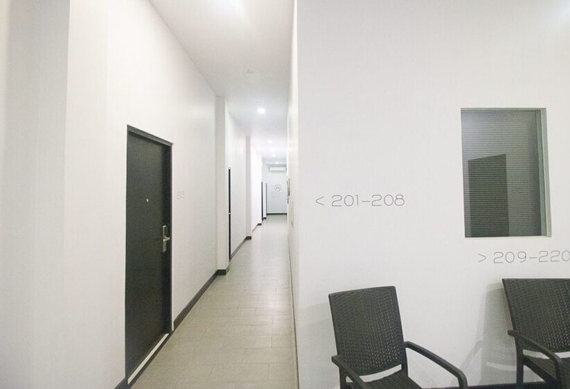 فندق Reddoorz Plus @ Manokwari City Center