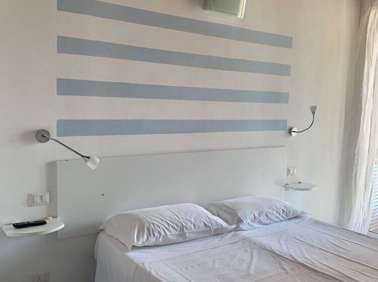 هتل Pippo A Vernazza Rooms