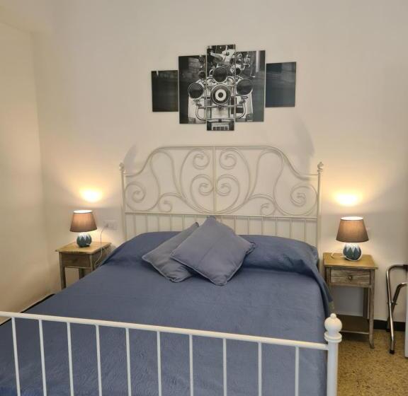 هتل Pippo A Vernazza Rooms