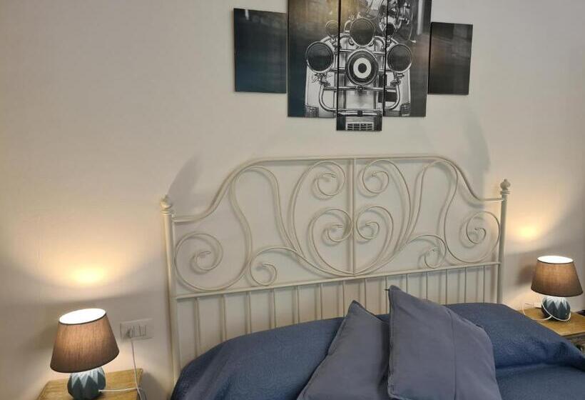 هتل Pippo A Vernazza Rooms