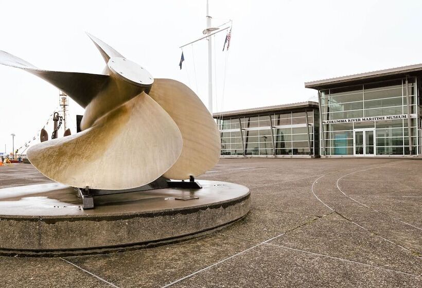 Cannery Pier Hotel & Spa