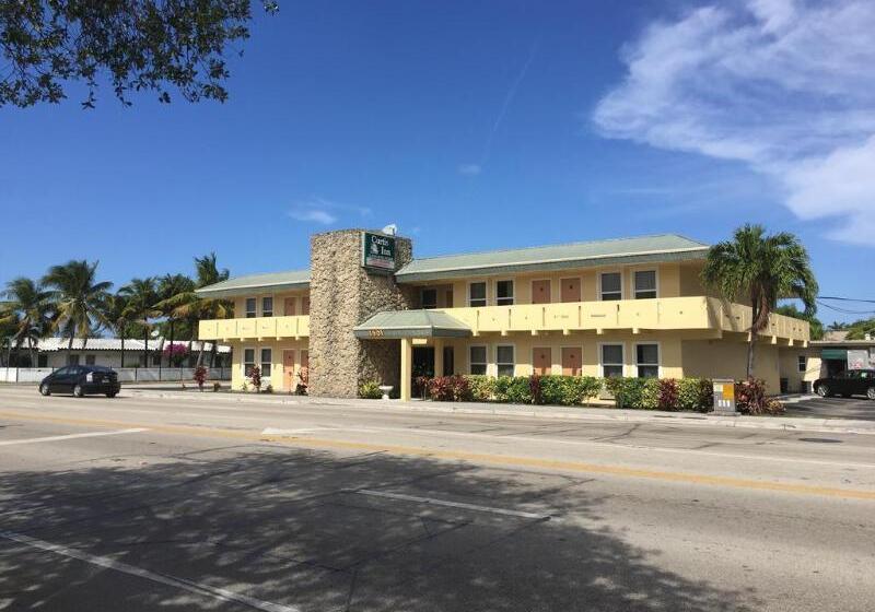 Curtis Inn & Suites