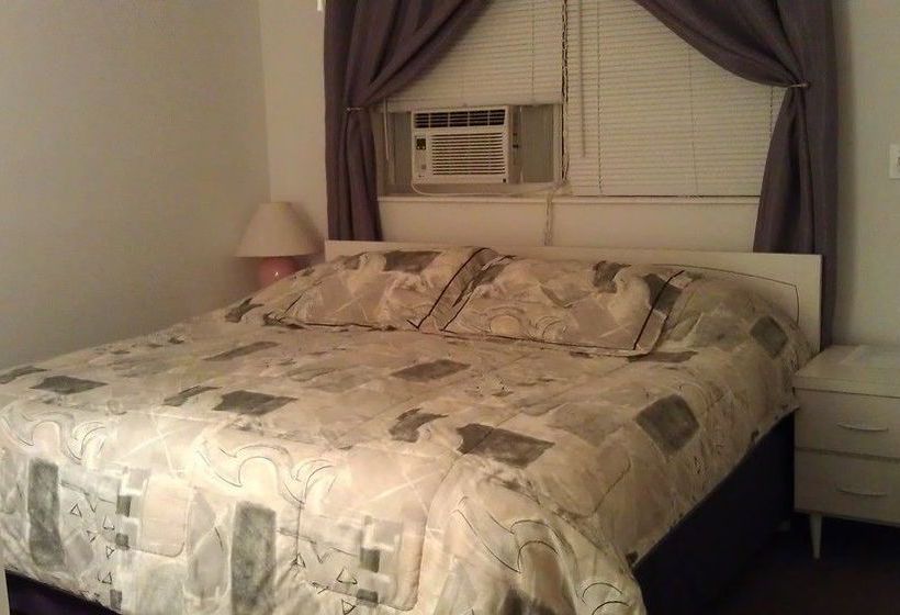 Deerfield Buccaneer Resort Apartments