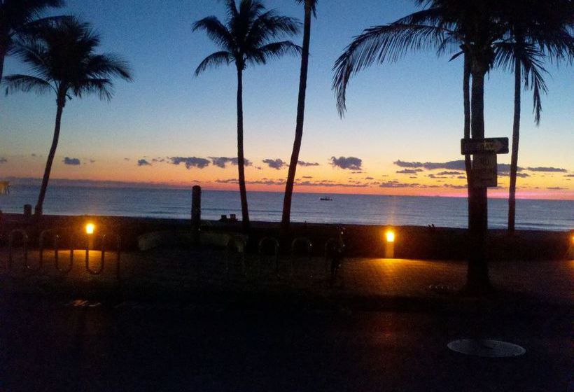 Deerfield Buccaneer Resort Apartments