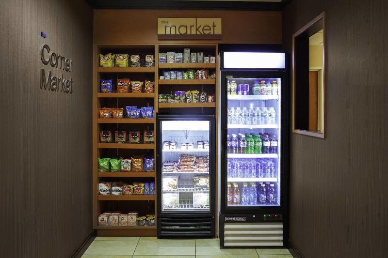 Fairfield Inn And Suites By Marriott Seymour