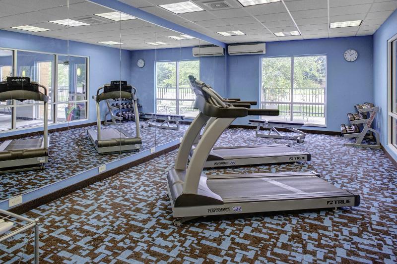 Fairfield Inn And Suites By Marriott Seymour