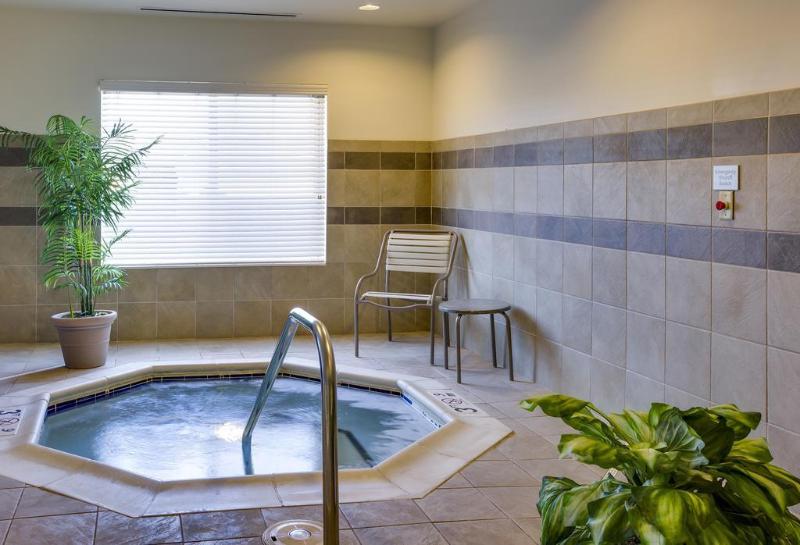 Fairfield Inn And Suites South Hill I 85