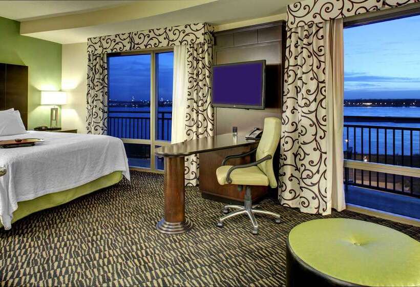 Hampton Inn & Suites Baton Rouge Downtown