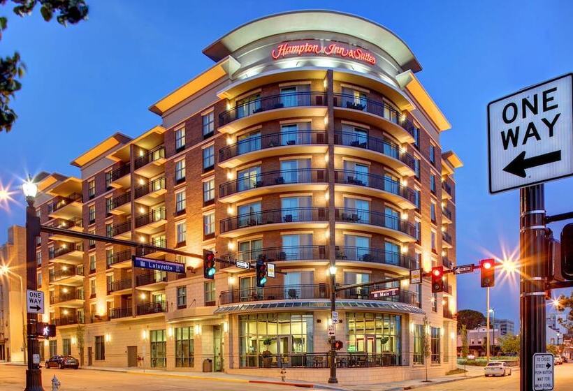 Hampton Inn & Suites Baton Rouge Downtown