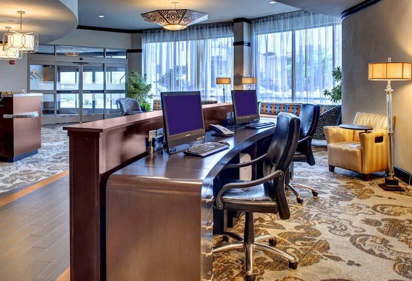 Hampton Inn & Suites Baton Rouge Downtown