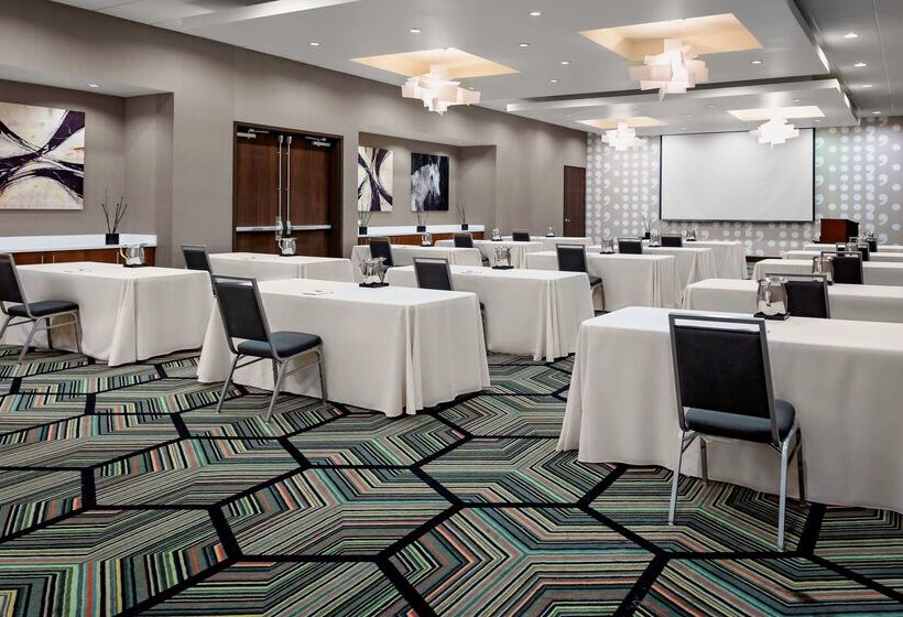 Hampton Inn & Suites Denver Downtownconvention Center