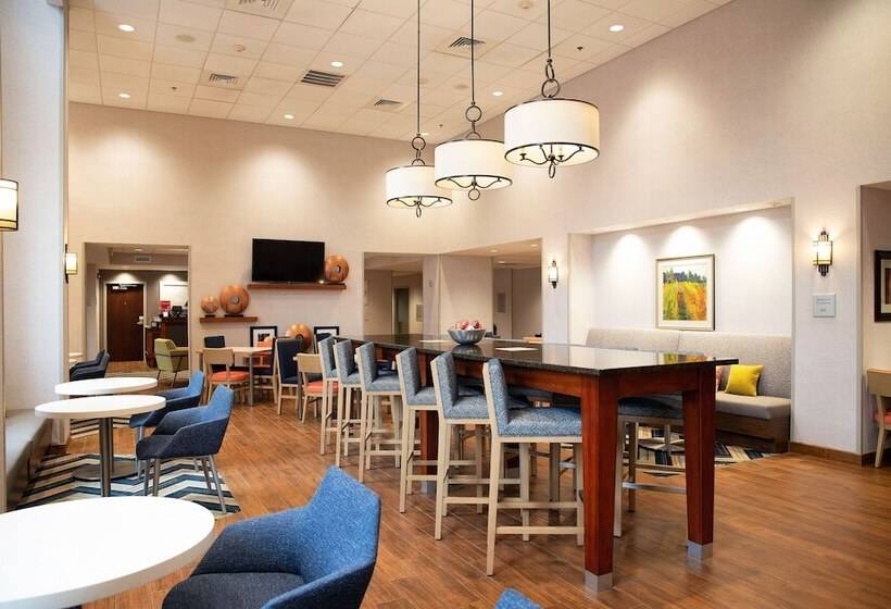 Hampton Inn & Suites Jacksonville
