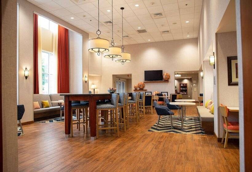 Hampton Inn & Suites Jacksonville