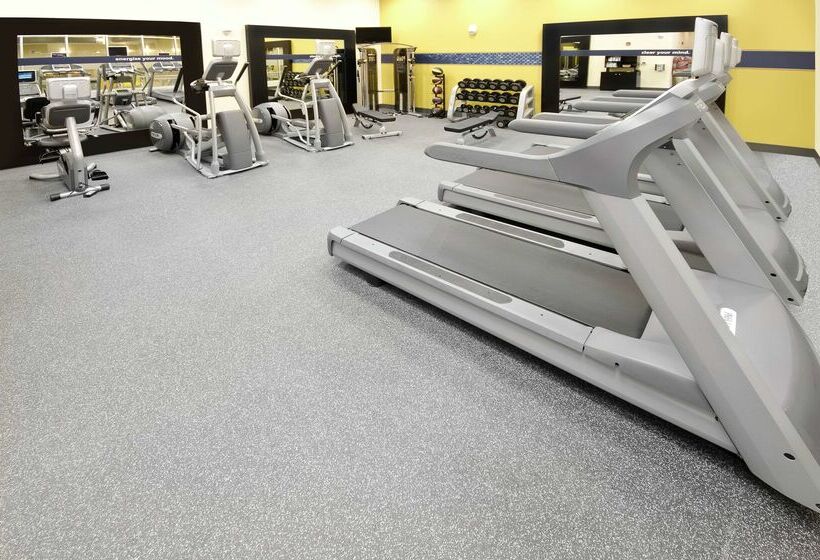 Hampton Inn & Suites Raleigh Downtown