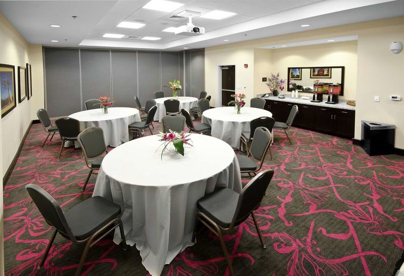 Hampton Inn & Suites Raleigh Downtown