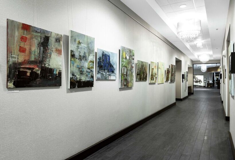 Hampton Inn & Suites Raleigh Downtown