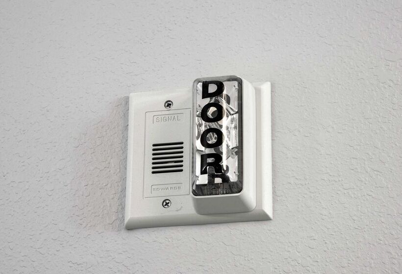 Hampton Inn & Suites Raleigh Downtown