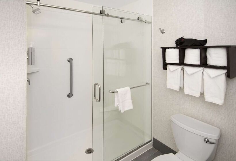 Hampton Inn & Suites Raleigh Downtown