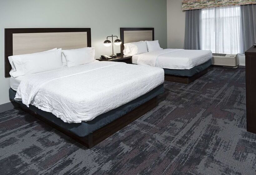 Hampton Inn & Suites Raleigh Downtown