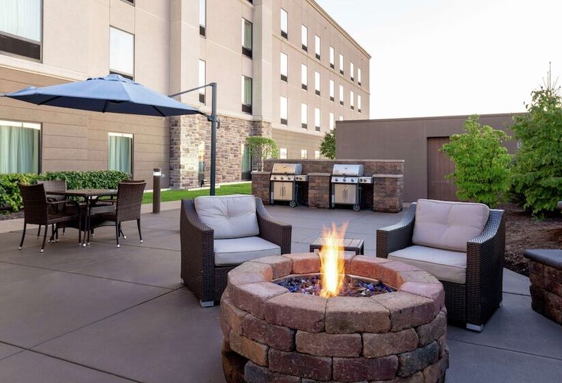 Hampton Inn & Suites Wheelingthe Highlands