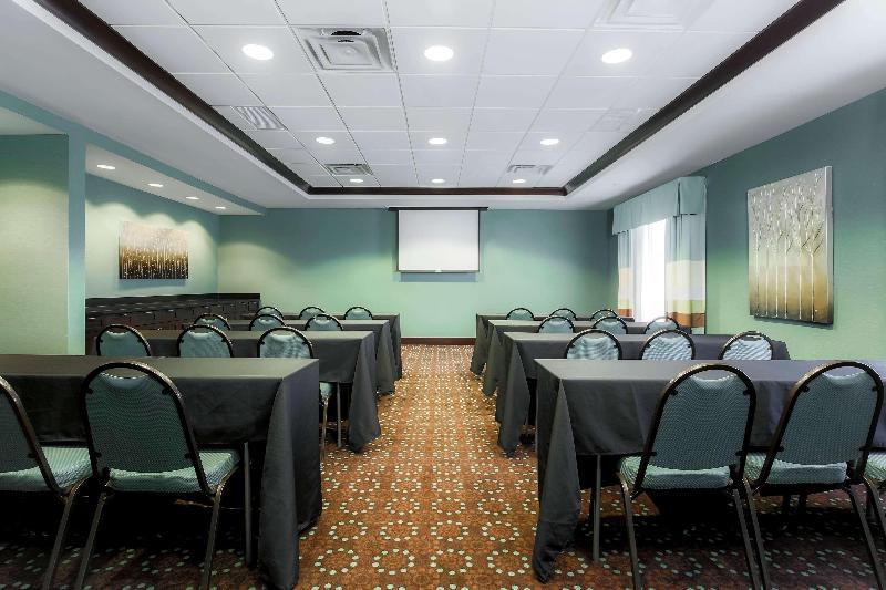 Hampton Inn & Suites Wheelingthe Highlands