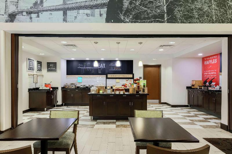 Hampton Inn & Suites Wheelingthe Highlands