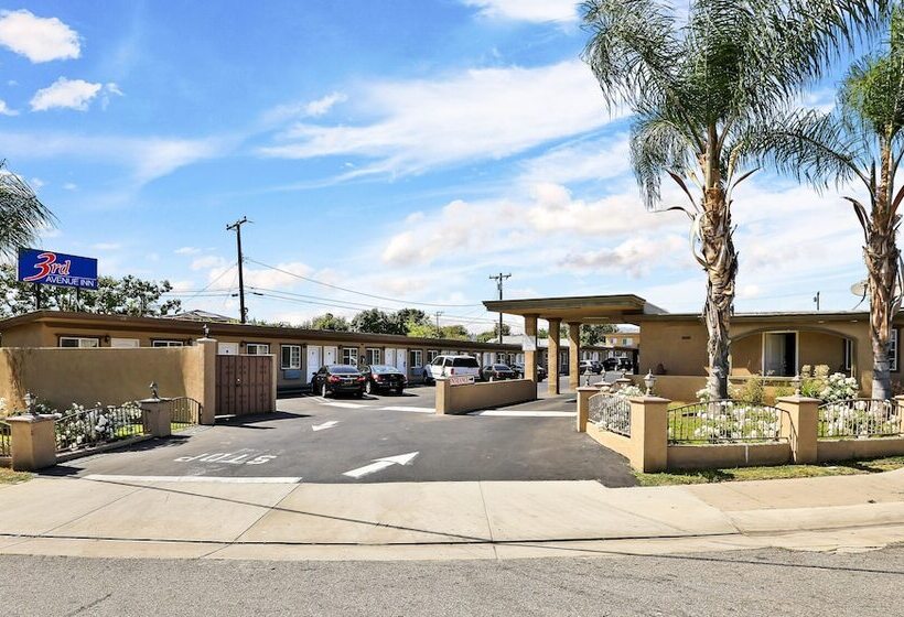 호텔 3rd Avenue Inn