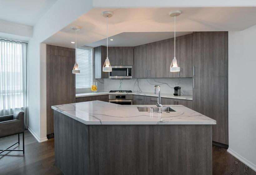 هتل Aka Beverly Hills