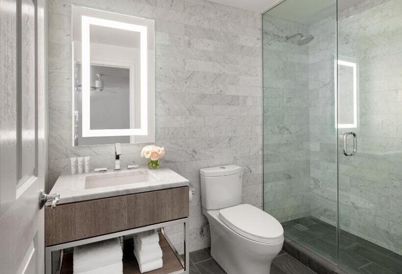 هتل Aka Beverly Hills