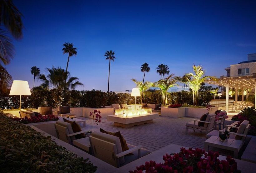 هتل Aka Beverly Hills