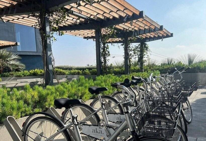 هتل Aka Beverly Hills