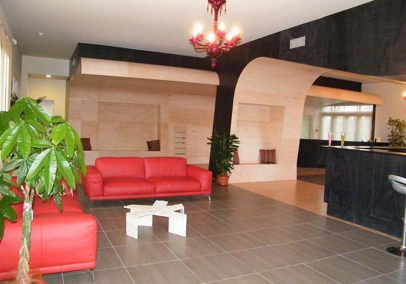 酒店 Althea Palace