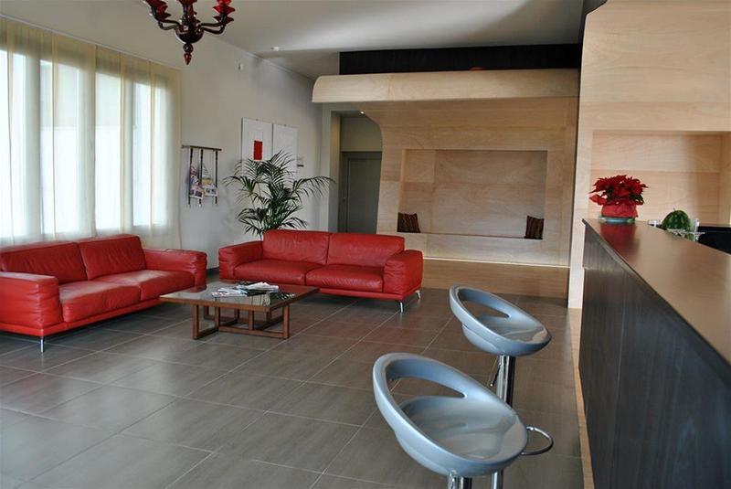 酒店 Althea Palace