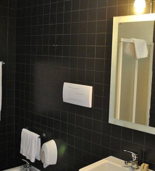 酒店 Althea Palace