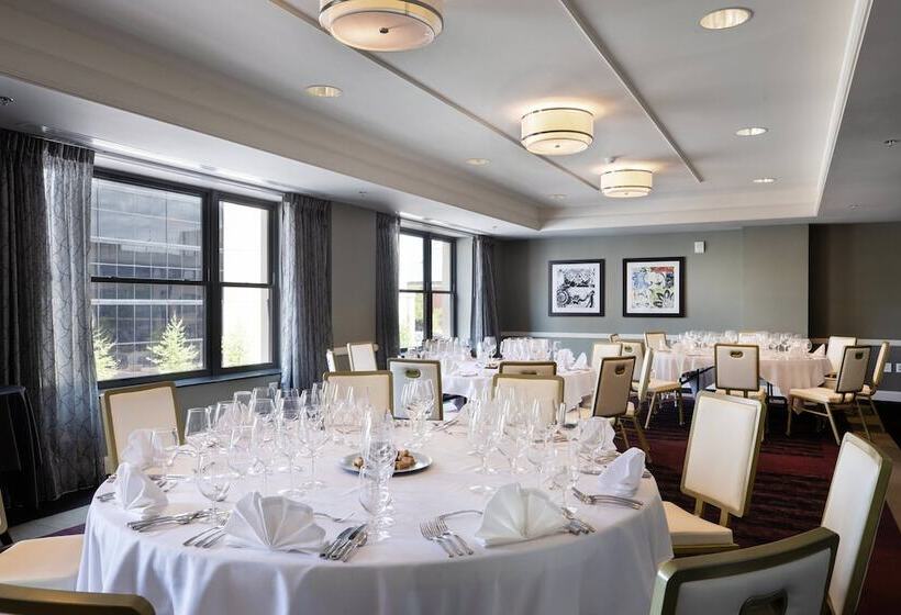 Ambassador Hotel Wichita, Autograph Collection