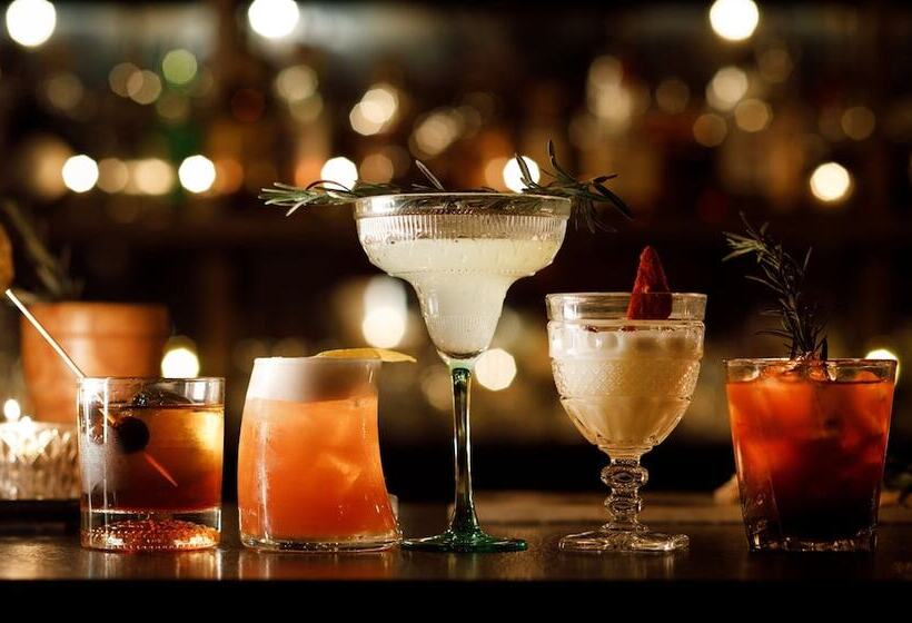 Ambassador Hotel Wichita, Autograph Collection