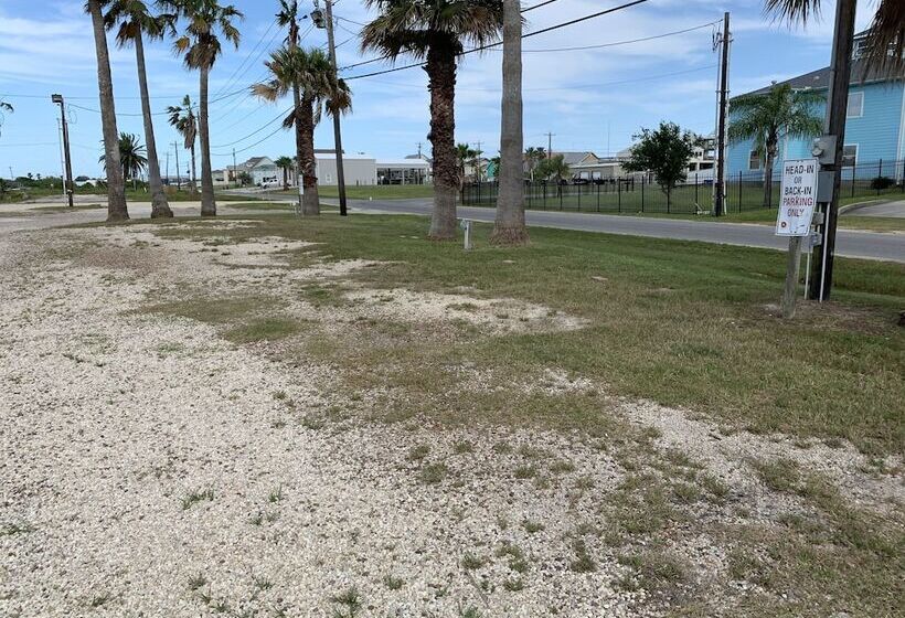 Отель American Inn Port O Connor