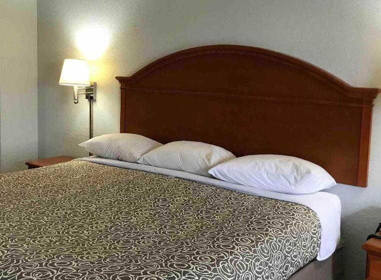 فندق Walnut Inn   Checotah