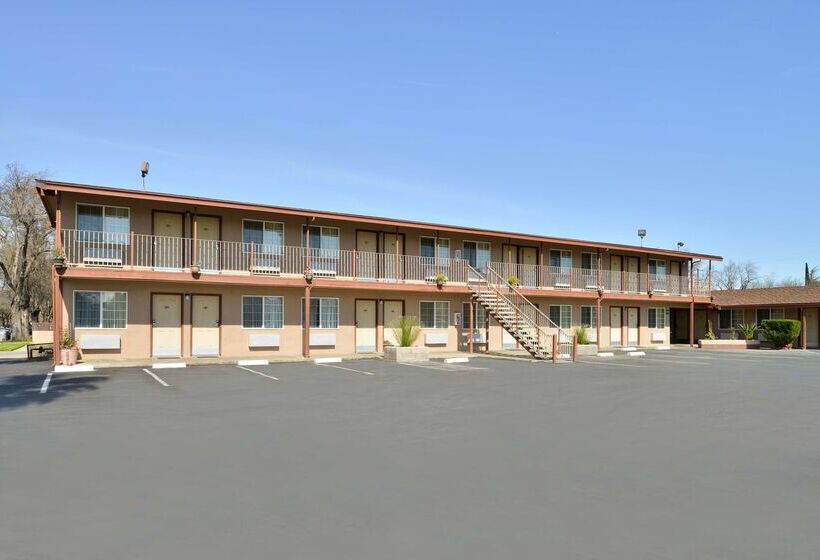 Отель Americas Best Value Inn Los Banos