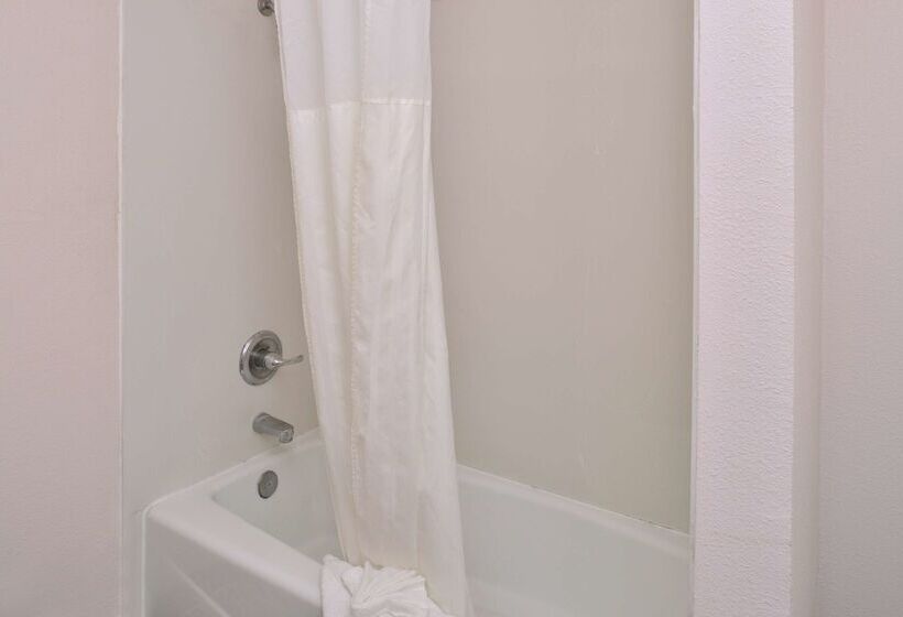 Отель Americas Best Value Inn Los Banos