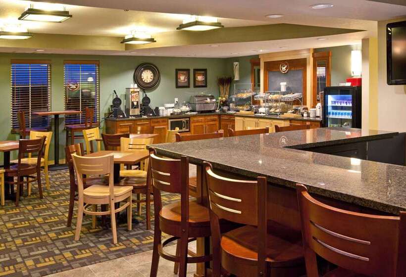 فندق Americinn By Wyndham Osage