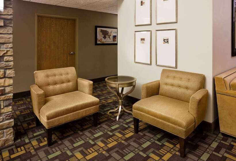 فندق Americinn By Wyndham Osage