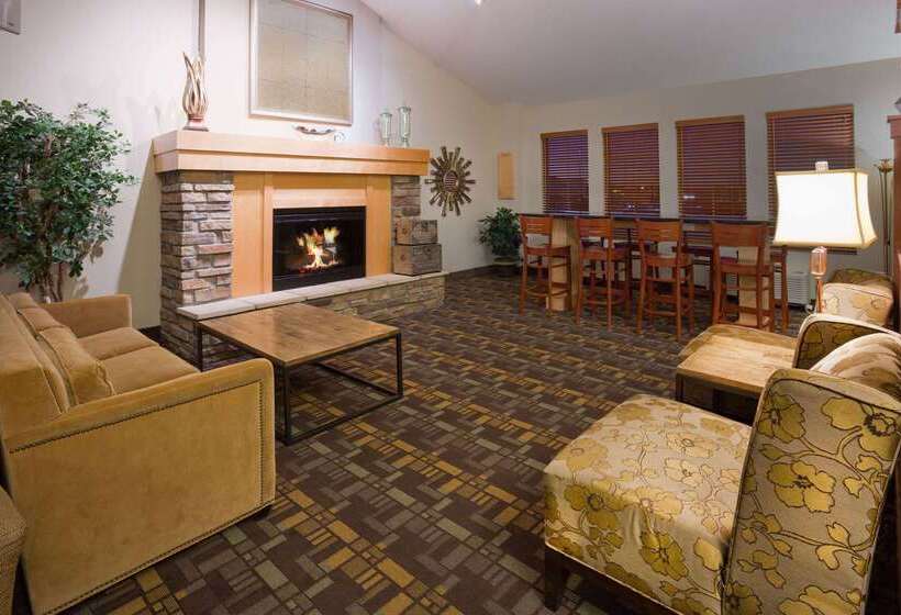 فندق Americinn By Wyndham Osage