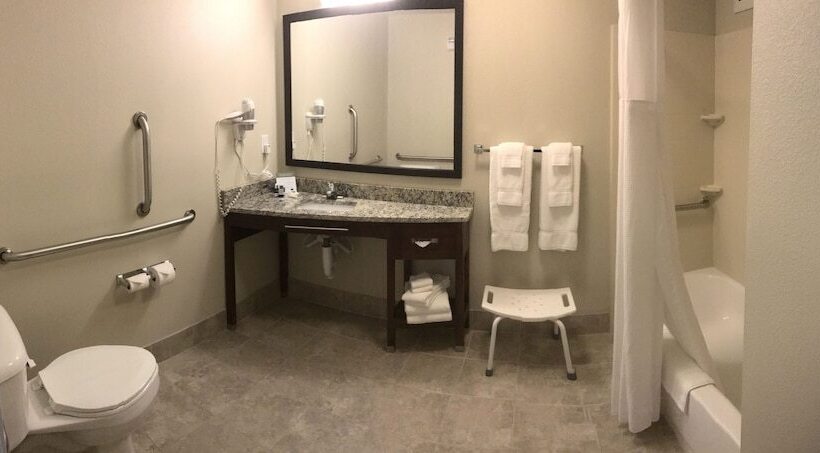 فندق Americinn By Wyndham Osage