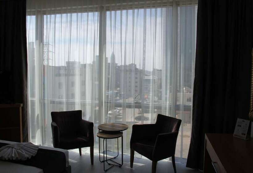 My Plus Hotel Ataşehir
