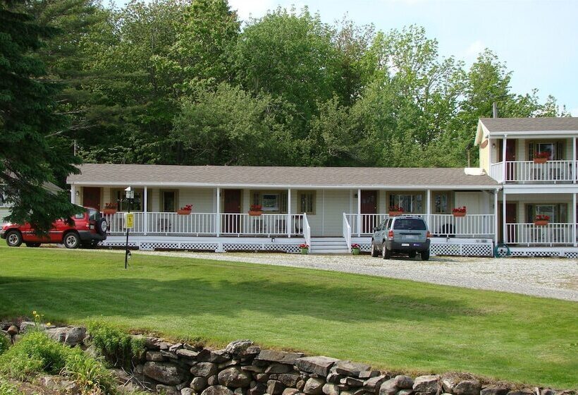 ホテル Bay Leaf Cottages & Bistro